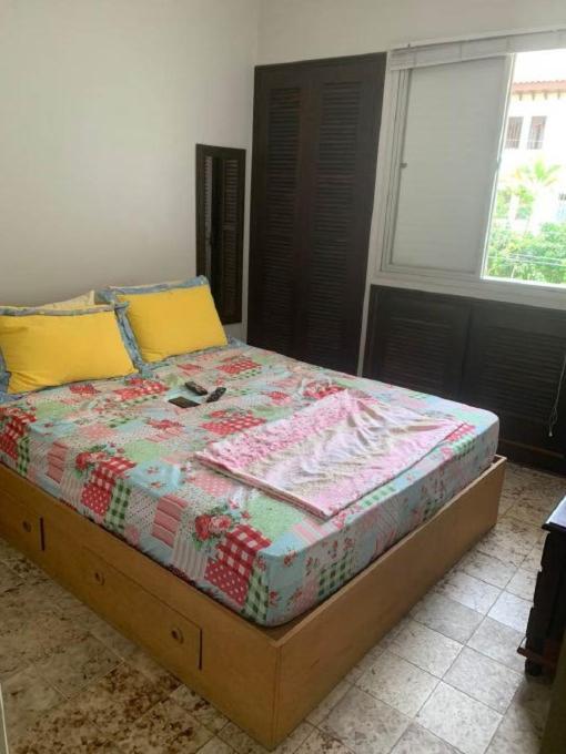 גוארויה Apartamento 2 Quartos A 5 Minutos A Pe Da Praia Da Enseada מראה חיצוני תמונה
