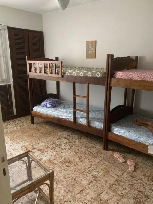 גוארויה Apartamento 2 Quartos A 5 Minutos A Pe Da Praia Da Enseada מראה חיצוני תמונה