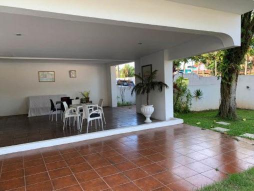 גוארויה Apartamento 2 Quartos A 5 Minutos A Pe Da Praia Da Enseada מראה חיצוני תמונה